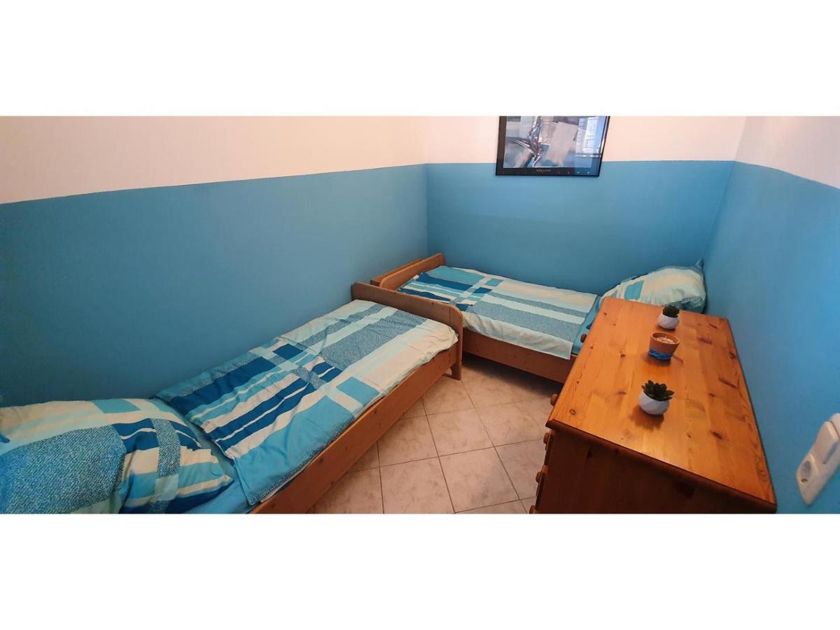 Blue Sea Vir Apartments מראה חיצוני תמונה