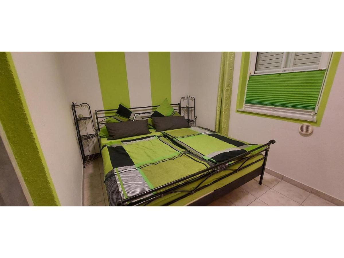 Blue Sea Vir Apartments מראה חיצוני תמונה