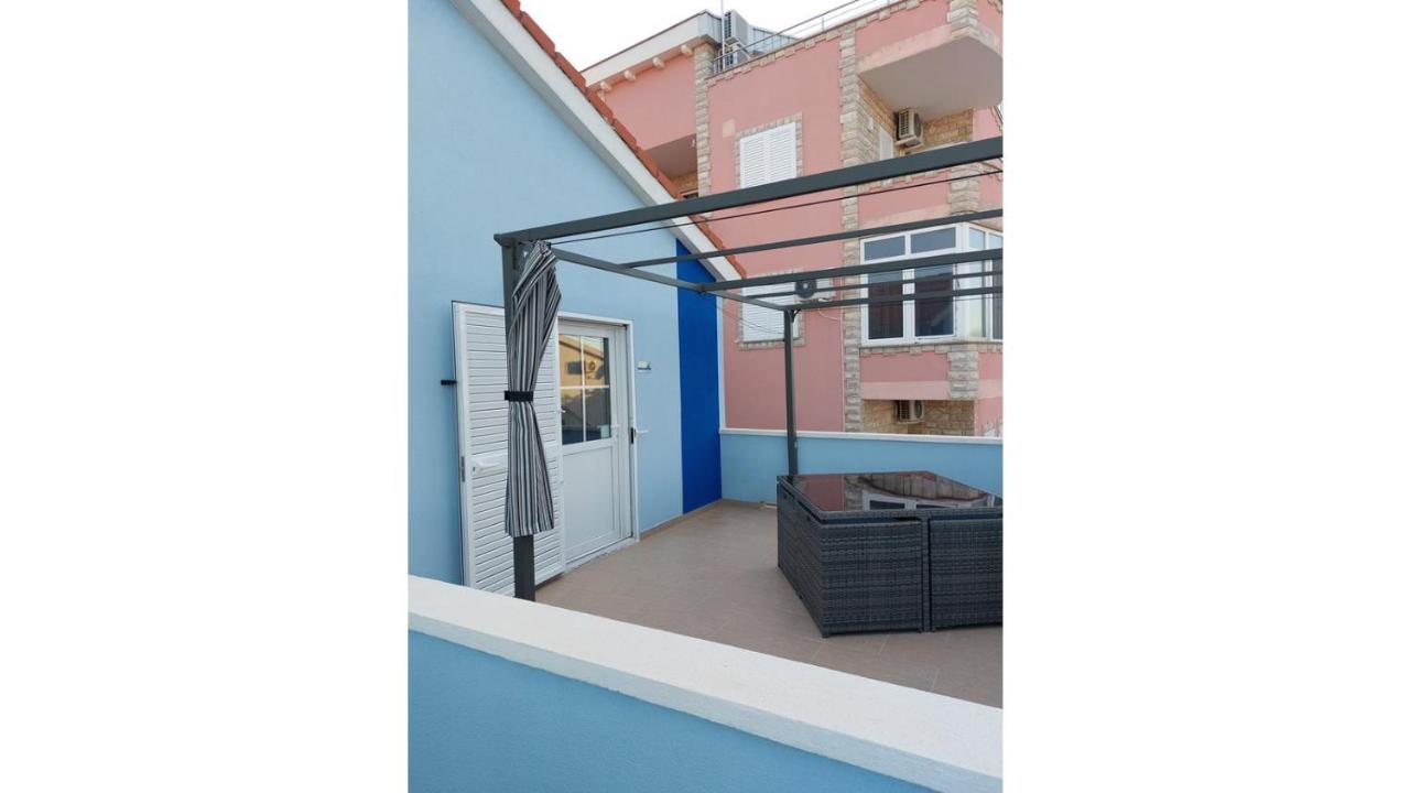 Blue Sea Vir Apartments מראה חיצוני תמונה